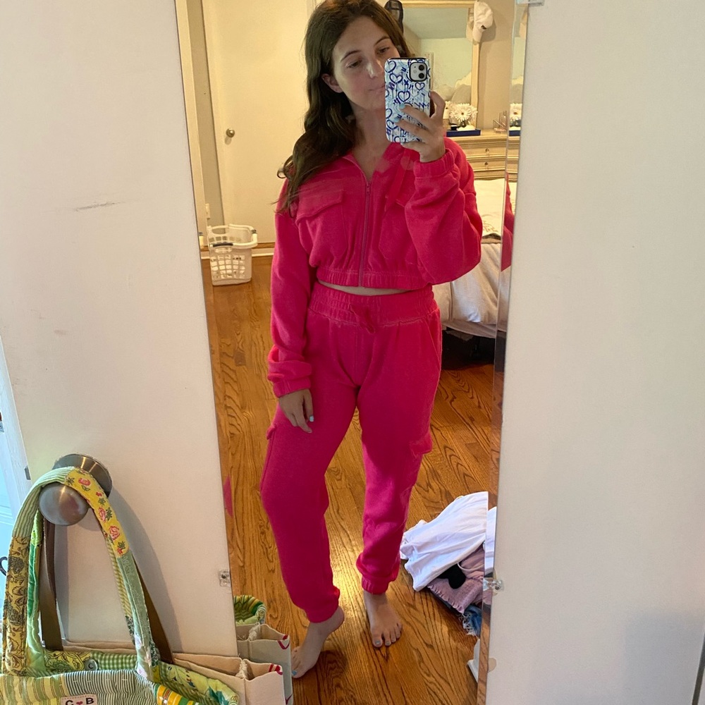 Adorable hot pink sweatsuit